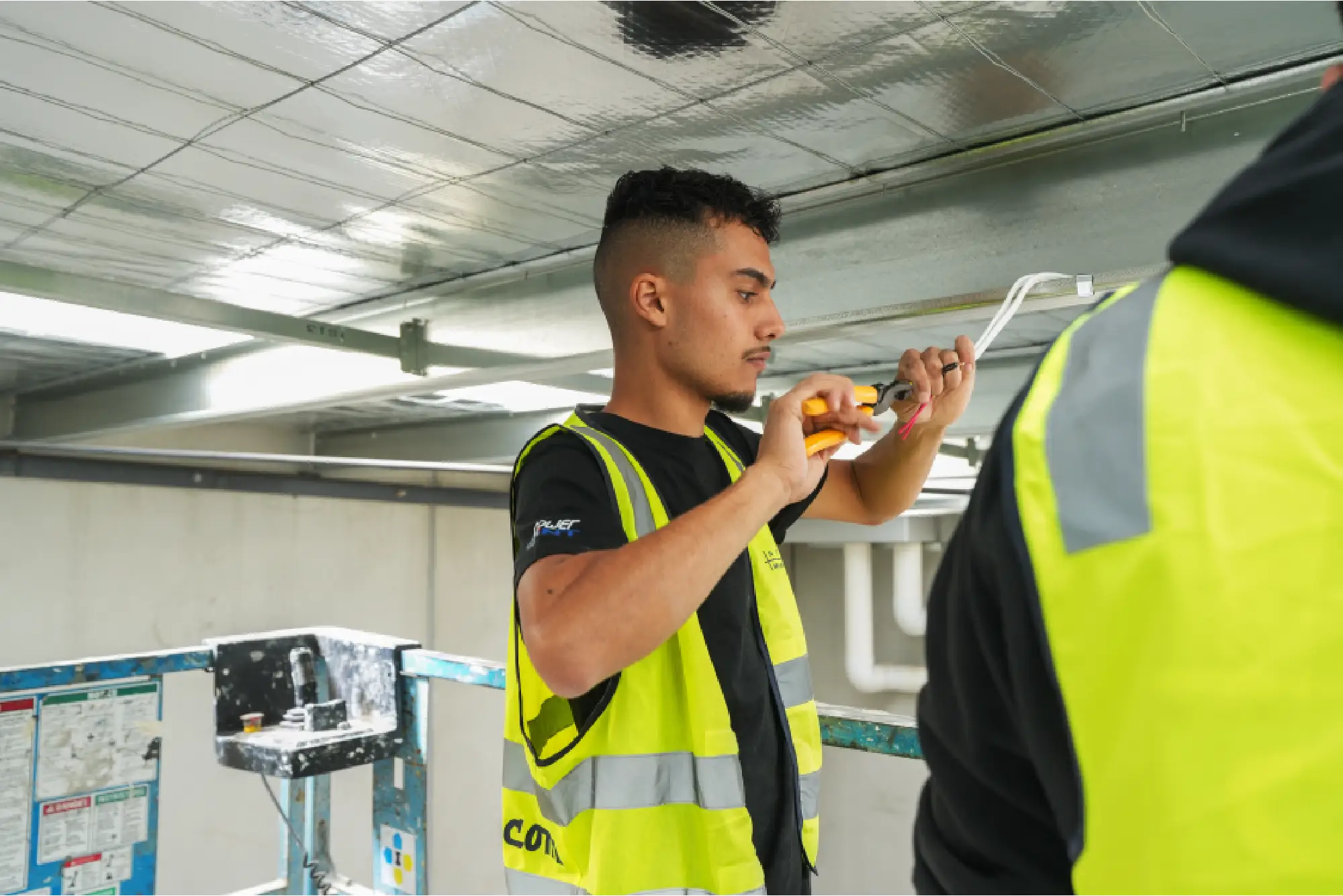 Installation wire in a new house - Mr service Now